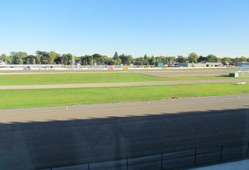Номер Стандарт, At Batavia Downs