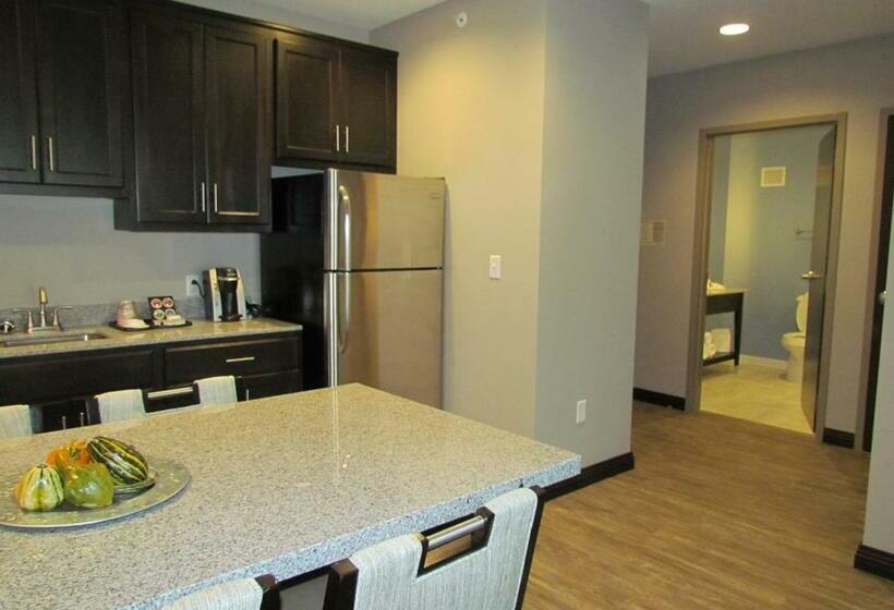 جناح سرير كينج, At Batavia Downs