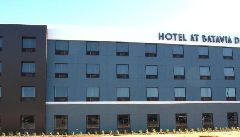 غرفة قياسية سرير ملكى, At Batavia Downs