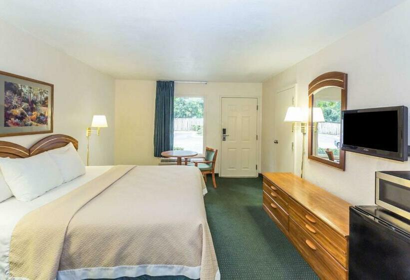 스탠다드 룸 킹사이즈 침대, Days Inn By Wyndham Lake Park/valdosta