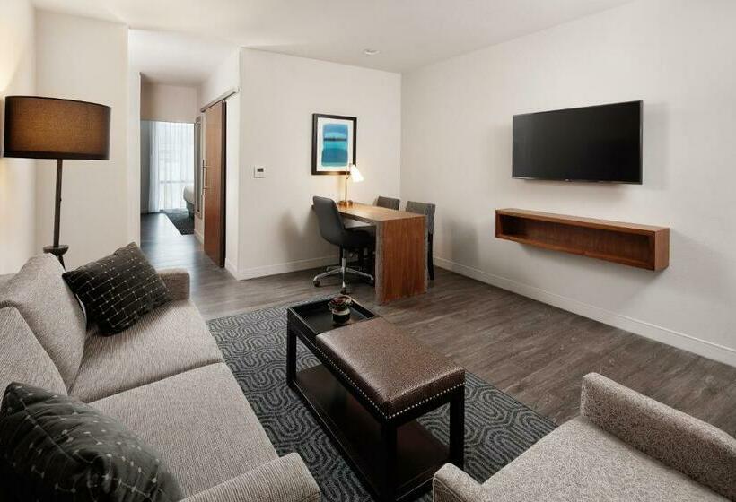 침실 2개 스위트, Embassy Suites By Hilton Amarillo Downtown