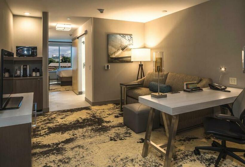 주니어 스위트, Hilton Garden Inn Pittsburgh Airport