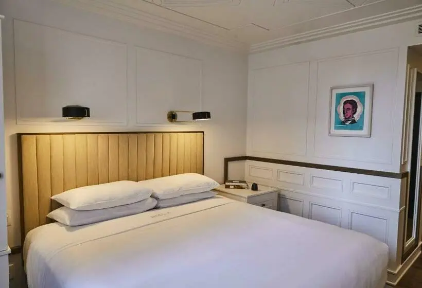 Classic Room King Bed