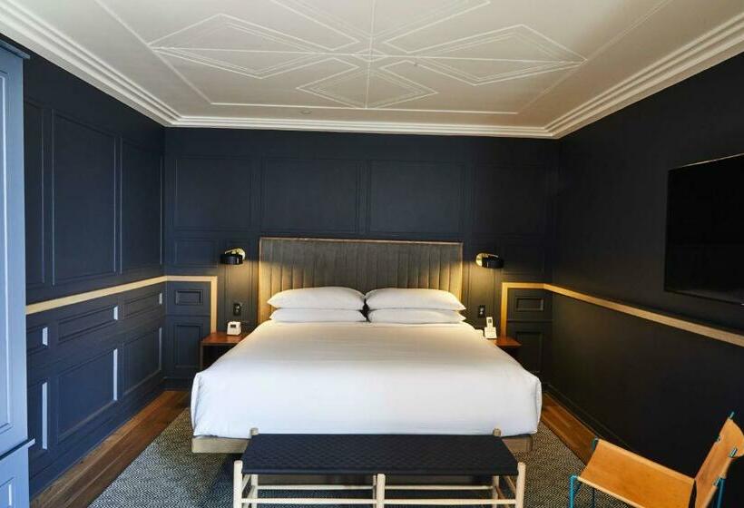 اتاق سوپریور با تخت بزرگ, Noelle