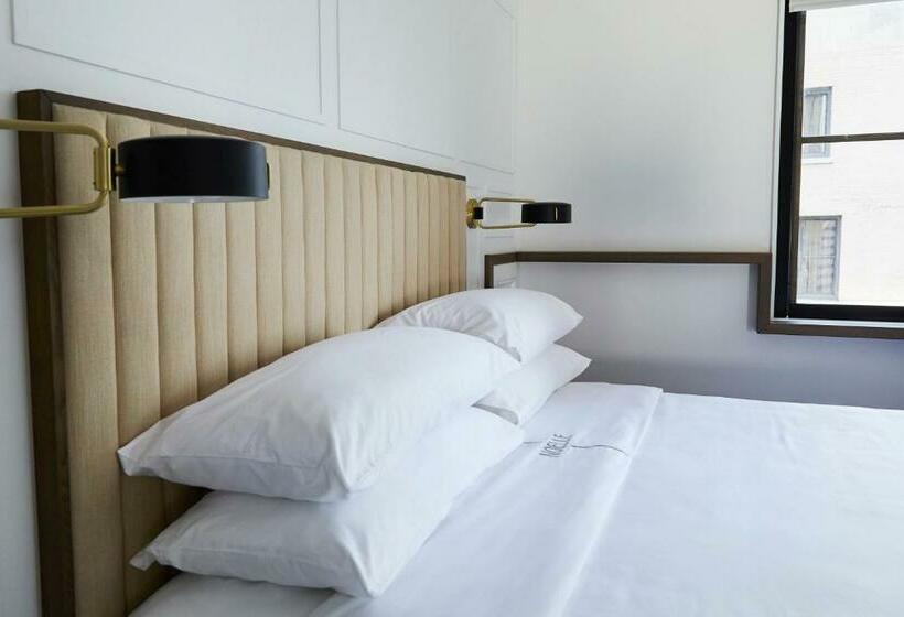 اتاق کلاسیک با تخت دونفره, Noelle