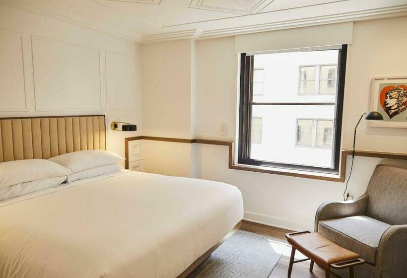 اتاق سوپریور با تخت بزرگ, Noelle