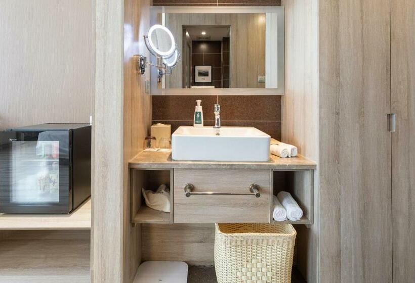 Номер Стандарт, Atour Hotel Jinan High Tech Wanda Plaza Tiancheng Road