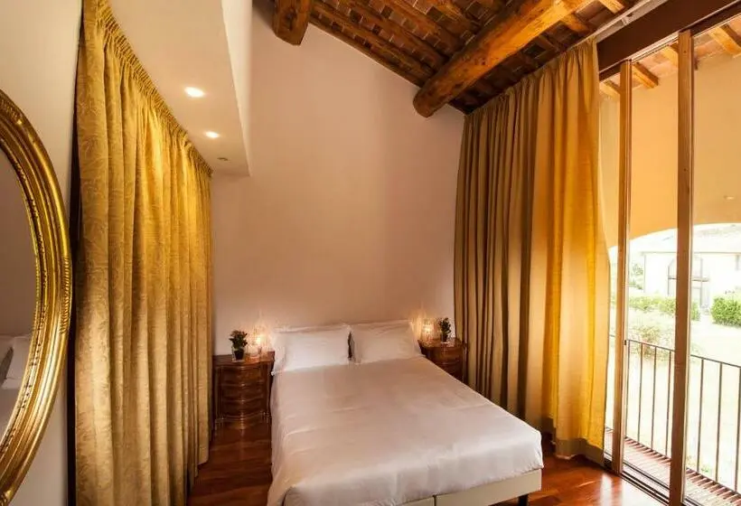 キングサイズベッドのデラックスルーム, Cascina Canova B&b