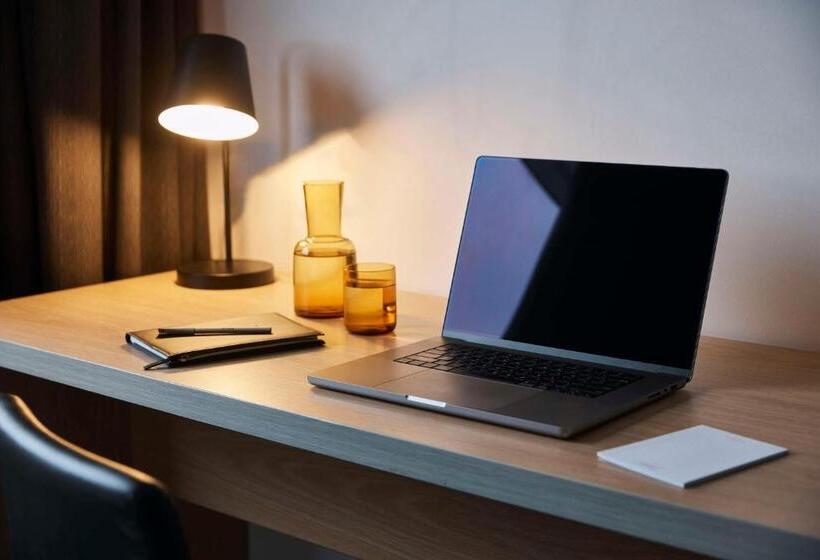 غرفة ديلوكس, Atura Dandenong