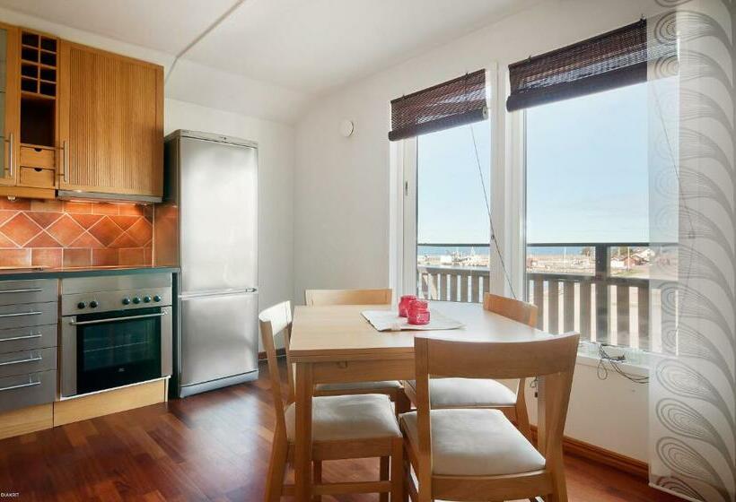 דירת חדר, Byxelkroks Marina Sea Resort