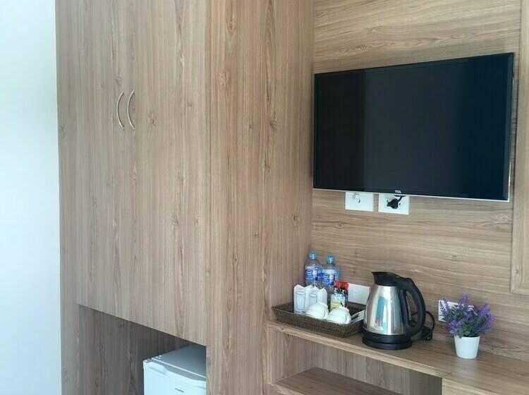 발코니 수피리어 룸, The Ri