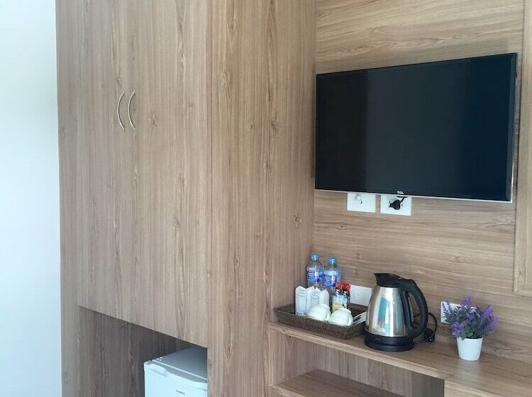 발코니 수피리어 룸, The Ri