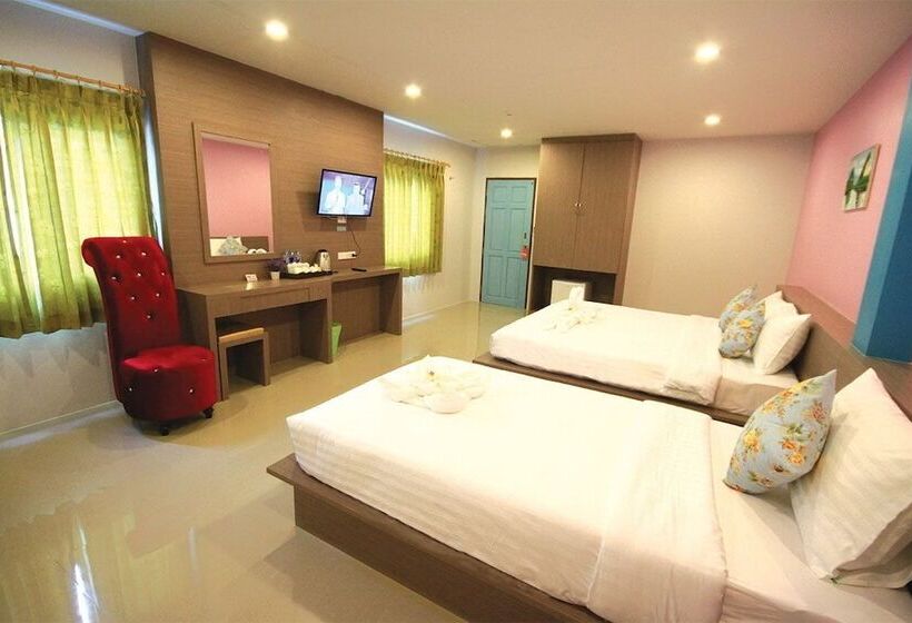 디럭스 트리플 룸, The Ri