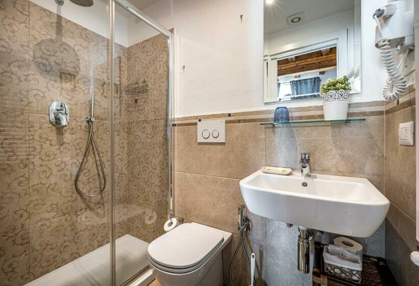 اتاق استاندارد, La Stella D'oro B&b