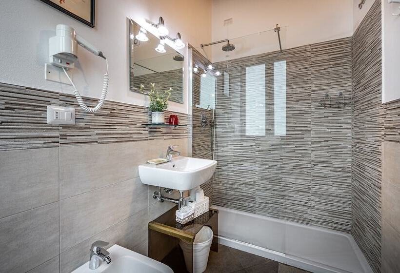 اتاق سوپریور, La Stella D'oro B&b