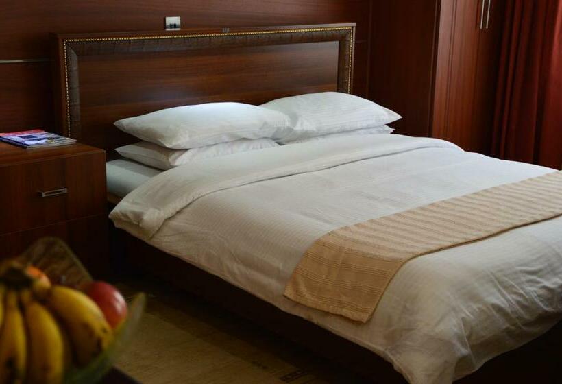 ガーデンビューのスタンダードワンルーム, Norfolk Towers Serviced Apartment  Nairobi, City Centre Cbd