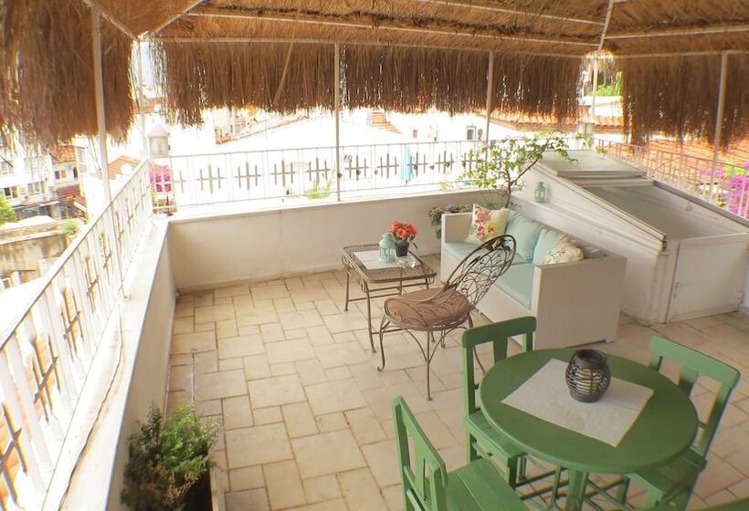 סוויטה נוף לים, 8 Oda Boutique Homes