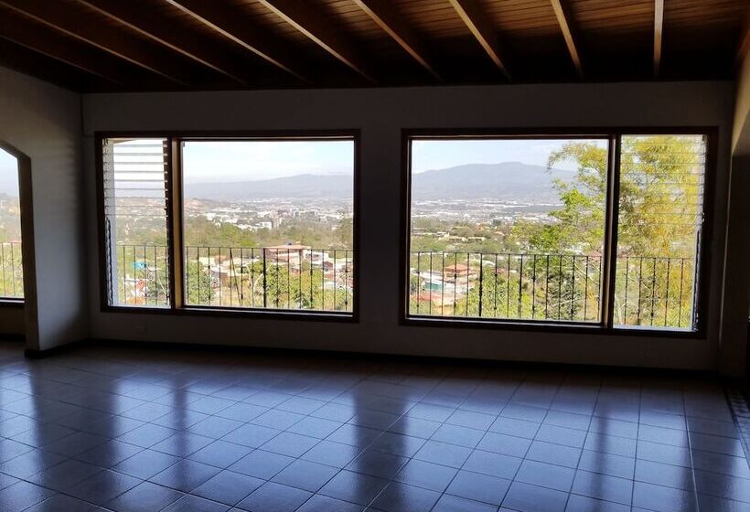 豪华工作室, Monte Campana Escazu