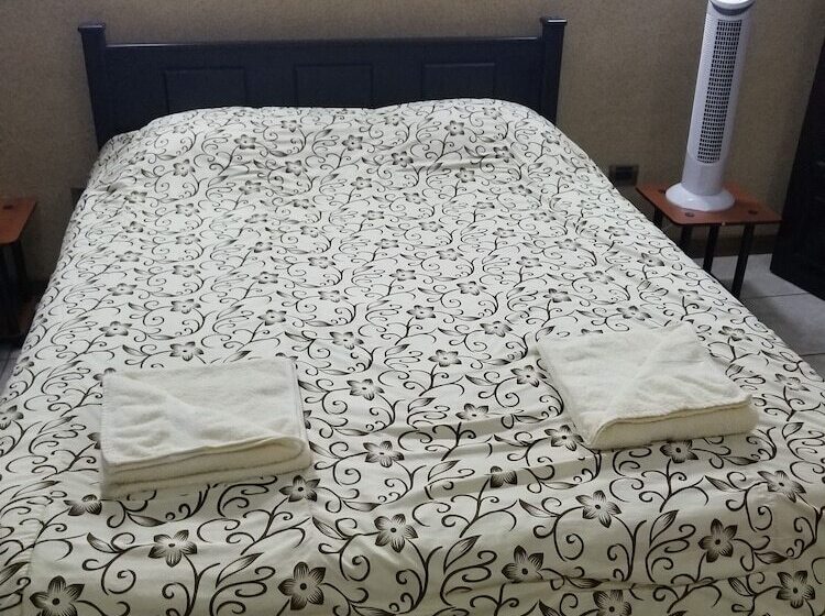 ４ベッドルームハウス, Monte Campana Escazu