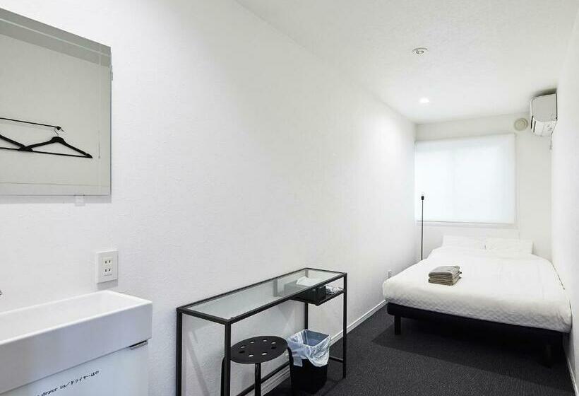 バス共有のスタンダードルーム, Rak Kiyomizu   1人旅専用hostel