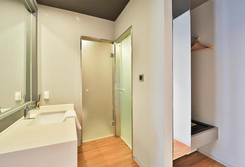 Номер Deluxe Вид на Море, Bayhound