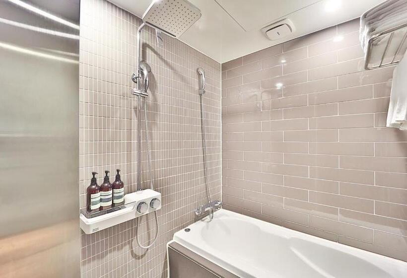 Семейный Номер Премиум, Bayhound