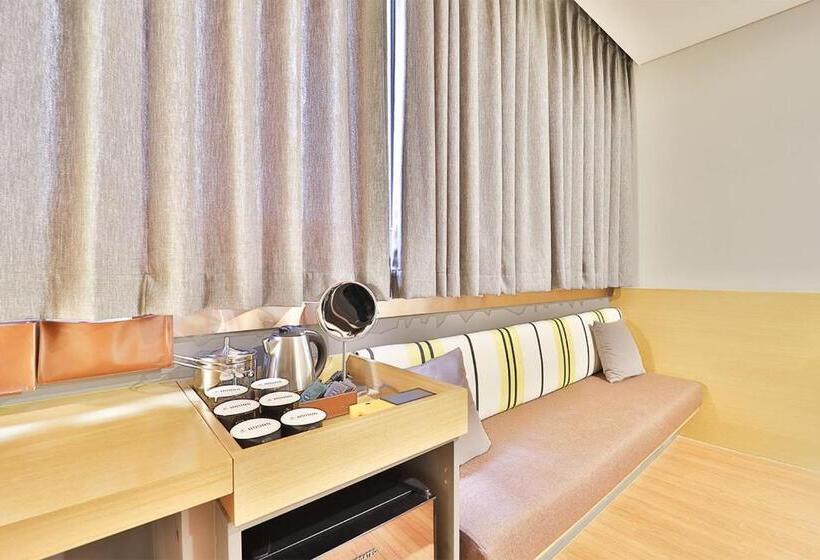 Семейный Номер Премиум, Bayhound