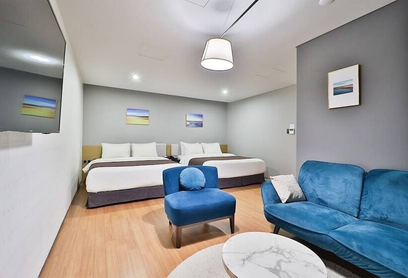 Family Suite, Bayhound