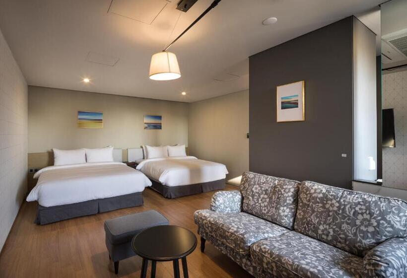 Family Suite, Bayhound