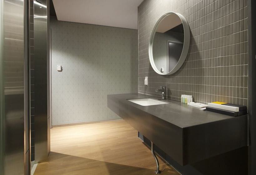 Family Suite, Bayhound