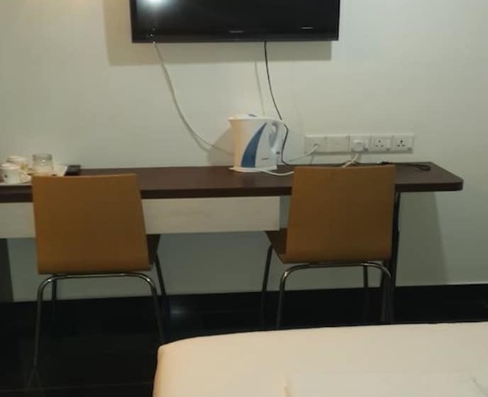 اتاق لوکس, Bintang