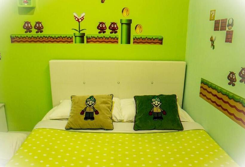 Quarto deluxe, Fantasy Boutique