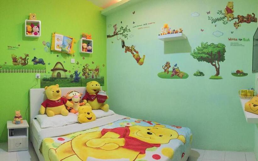 Quarto deluxe, Fantasy Boutique