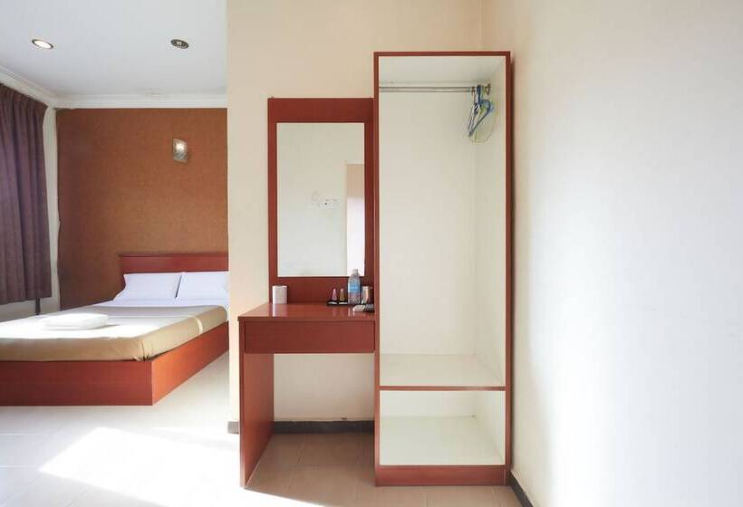 חדר דלוקס, Gurney Inn