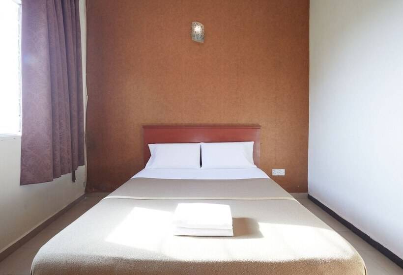 חדר דלוקס, Gurney Inn