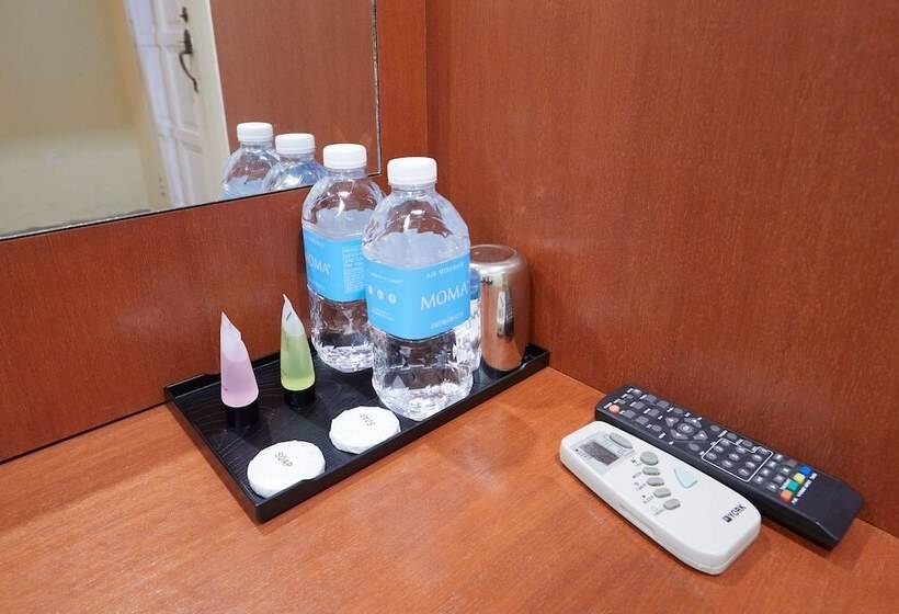 חדר דלוקס, Gurney Inn