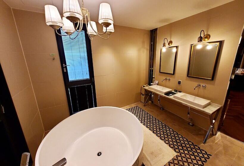 Camera Deluxe, Le Stendal