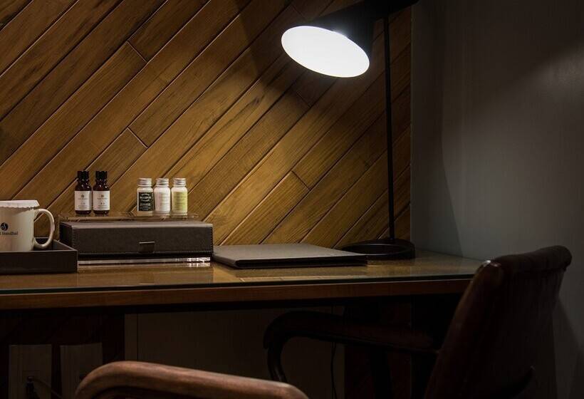 Camera Deluxe, Le Stendal