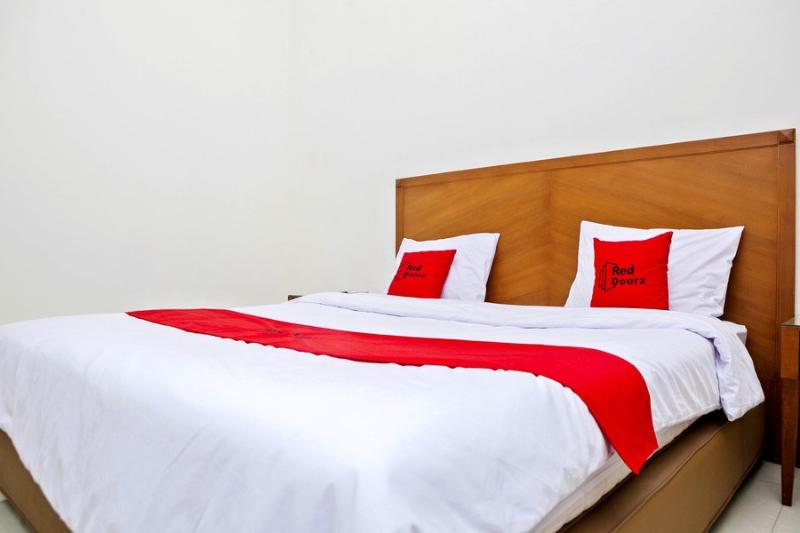 デラックスルーム, Residences By Reddoorz Near Rumah Mode