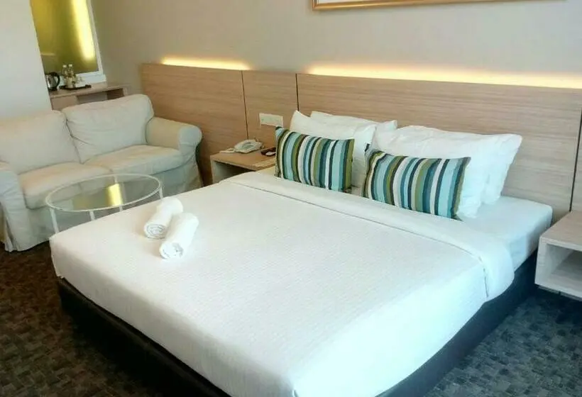 اتاق لوکس با تخت بزرگ, The Inn