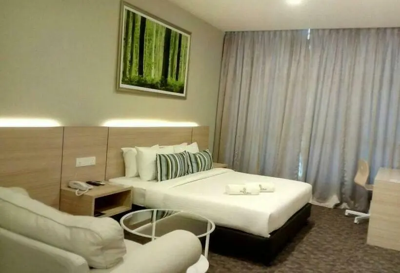 اتاق لوکس با تخت بزرگ, The Inn