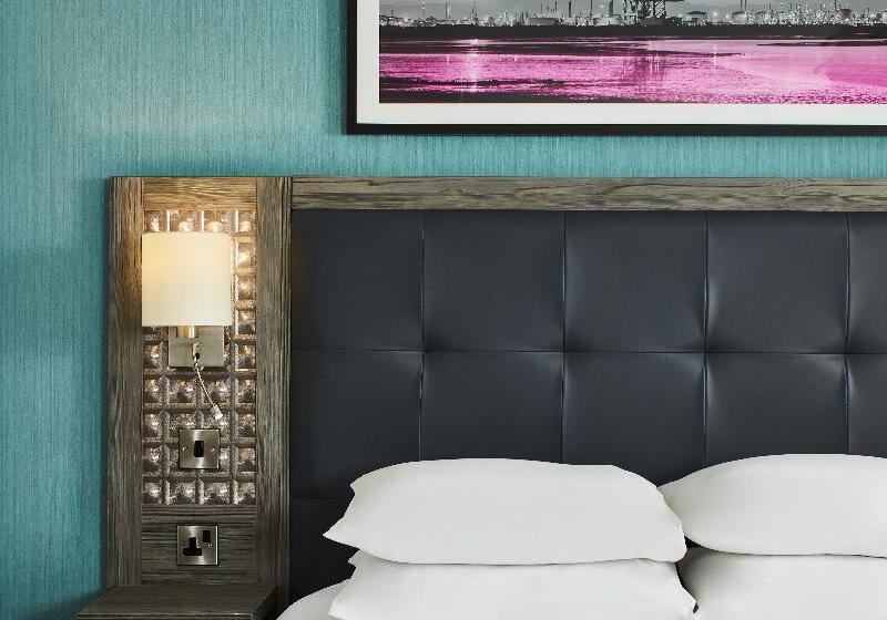 غرفة ديلوكس, The Inn