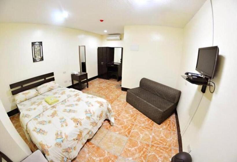 اتاق سوپریور, Honey Hunt House