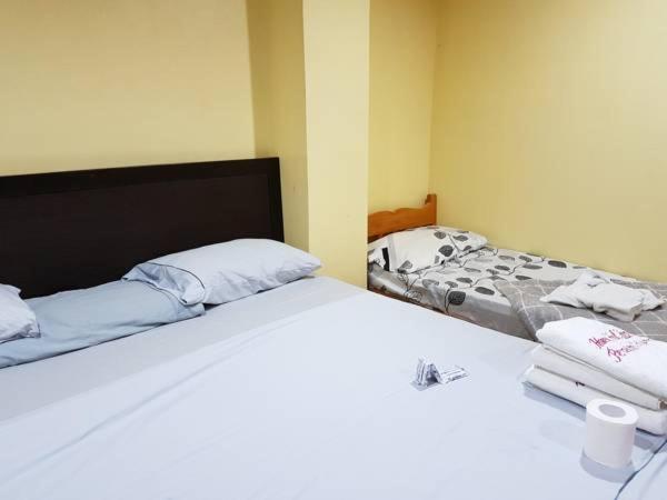 اتاق سوپریور خانوادگی, Honey Hunt House