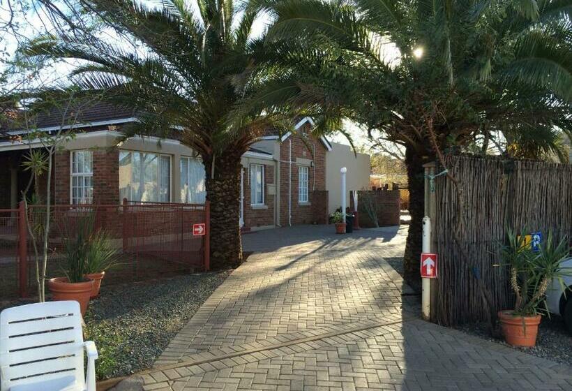 חדר סופריור, The Solomon Guest House