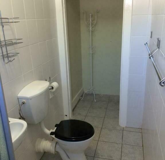 חדר סטנדרט, The Solomon Guest House