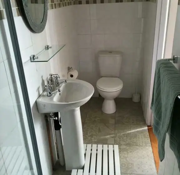 Standard Kolmen Hengen Huone, The Solomon Guest House