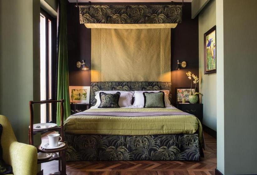 سوییت جونیور با بالکن, Velona's Jungle Luxury Suites