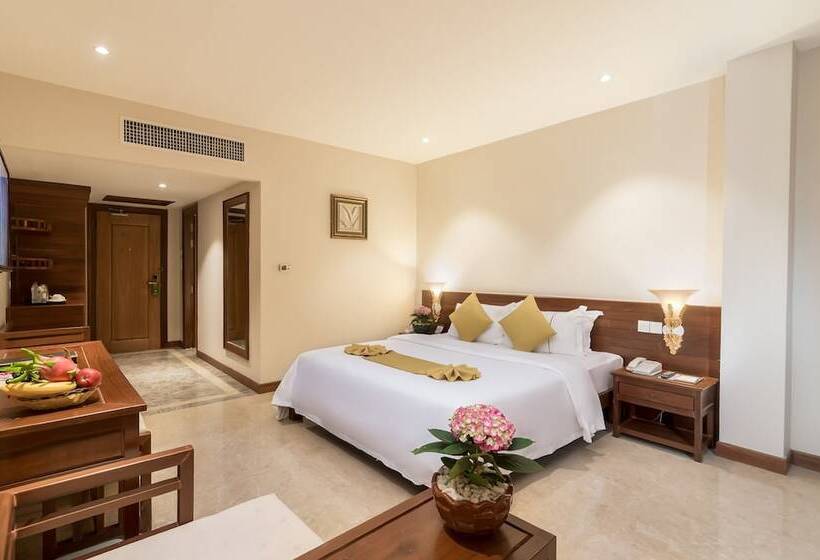 חדר דלוקס, Dyvith