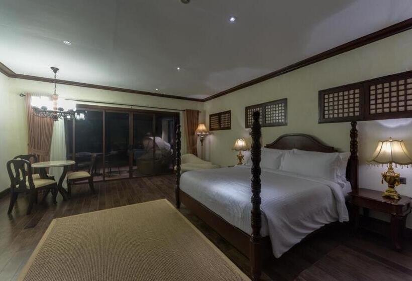 سوییت, Espacio Verde Resort